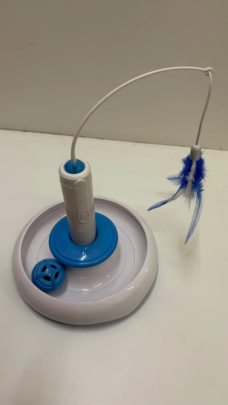 Juguete interactivo para gatos